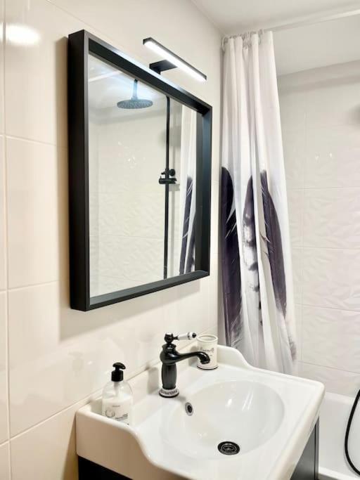 3-Bedroom Apartment With Terrace On Ground Floor Moncofar Ngoại thất bức ảnh